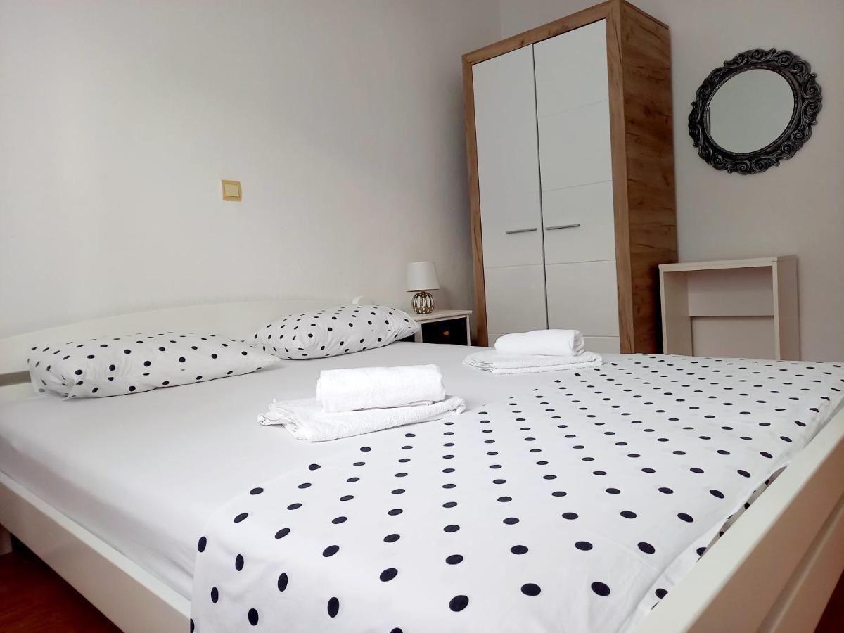 Apartments Marusic マカルスカ エクステリア 写真