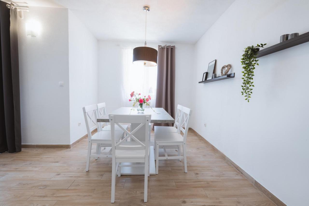 Apartments Marusic マカルスカ エクステリア 写真